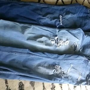 3 pair of big kid hollister jeans
